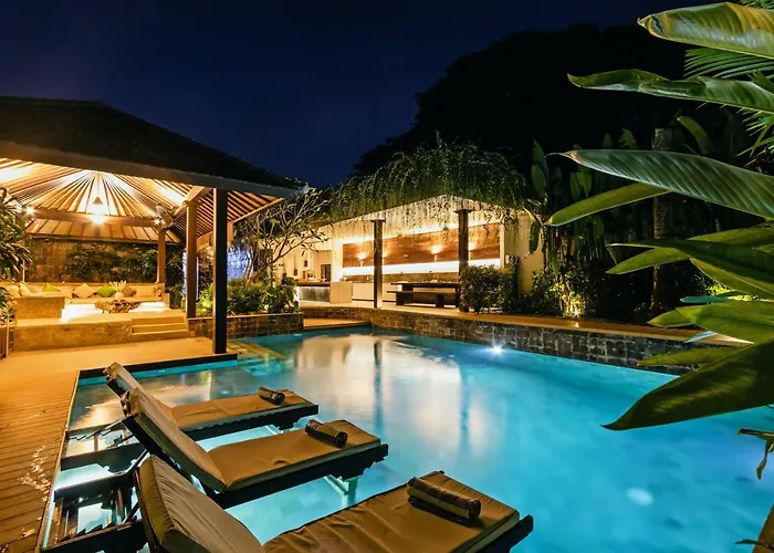 Villa Besok Seminyak 