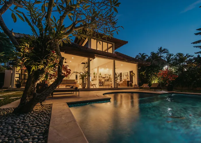 Villa Eight Seminyak 